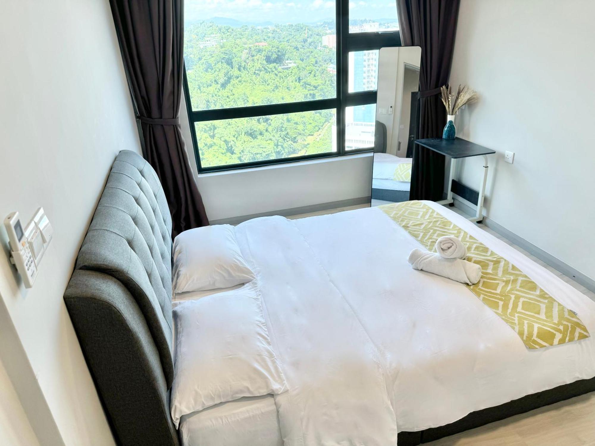 High Floor View With Jesselton Quay Near Suria Sabah & Jesselton Point Apartment